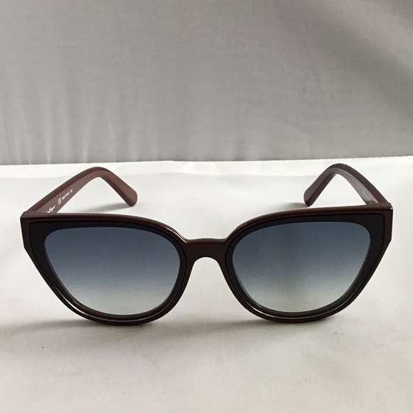 SALVATORE FERRAGAMO CAT EYE LADIES SUNGLASSES… - Picture 7 of 8